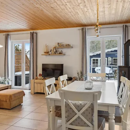 44 Hébergement de vacances *